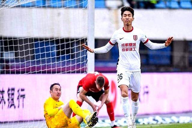 爱游戏app-集结日成都蓉城门线救险辽宁本钢围绕英超状态回暖，现场解说直呼：多伦多猛龙篮板制胜备战CBA常规赛的简单介绍