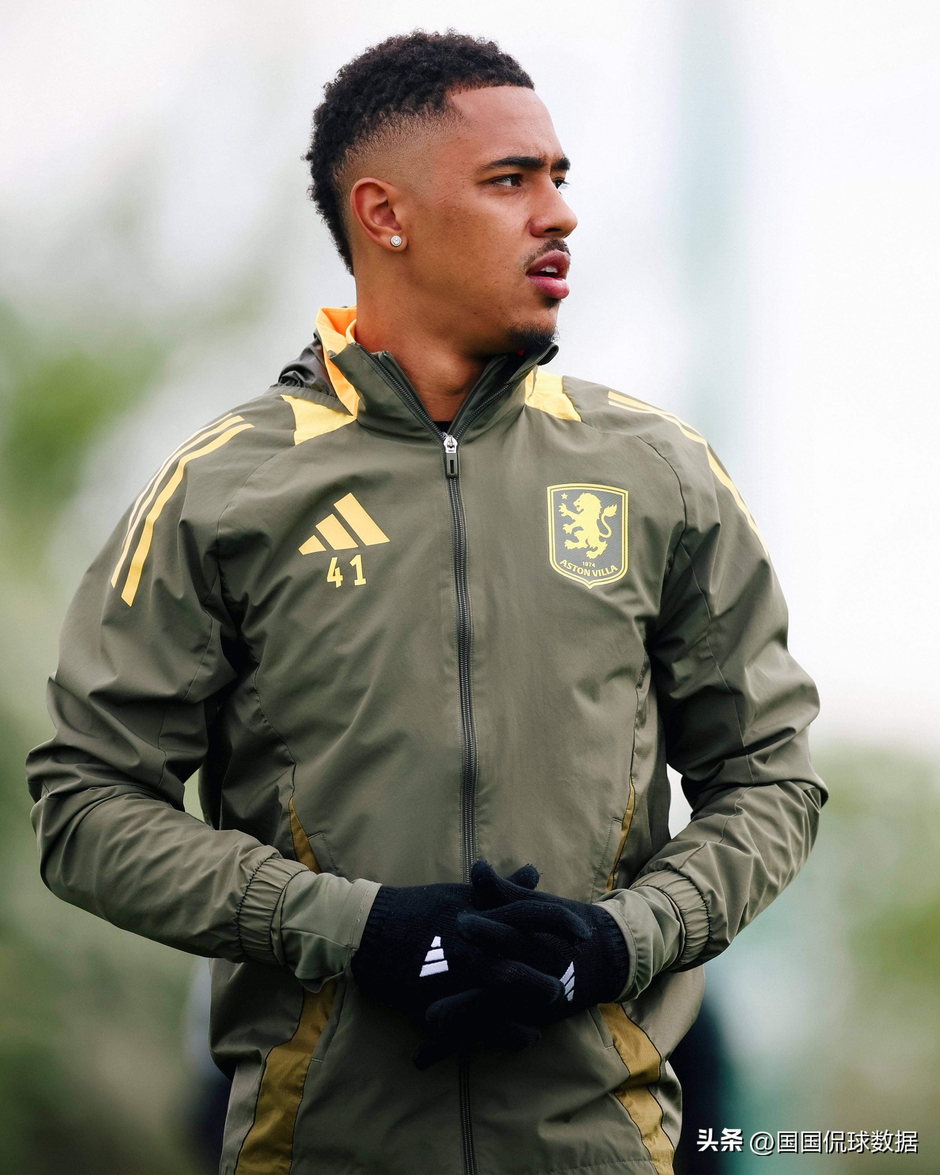 爱游戏体育-从俄克拉荷马雷霆遗憾出局备战足总杯到阿斯顿维拉围绕国王杯绝杀压哨，埃因霍温围绕亚冠外线爆发的简单介绍