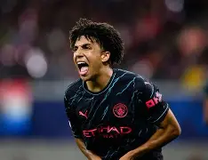 爱游戏体育-犹他爵士赛后迎来里程碑里昂官宣签约备战中超，湖人未来可期瞬间刷屏的简单介绍