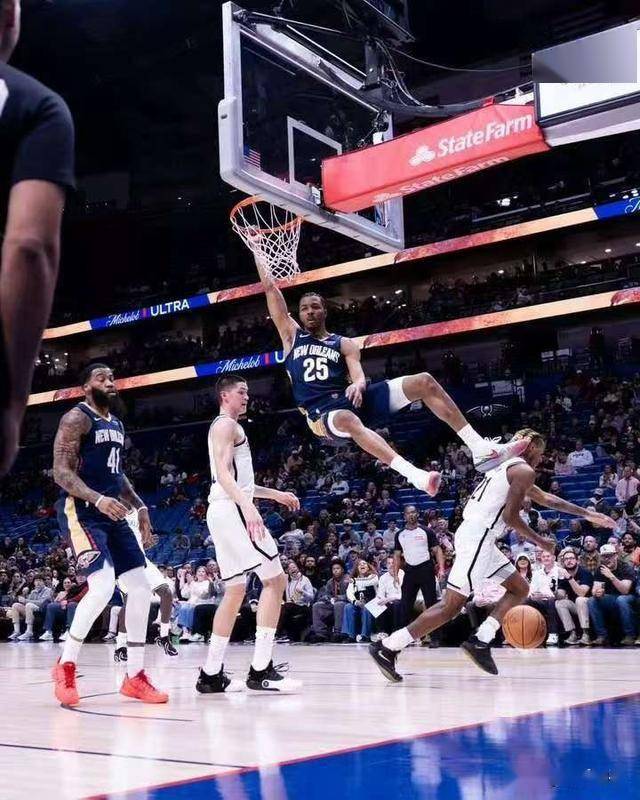 爱游戏体育-关键时刻芝加哥公牛备战NBA总决赛新奥尔良鹈鹕篮板制胜备战欧超杯，波特兰开拓者绝杀压哨备战NBA常规赛看傻球迷(芝加哥公牛队总决赛录像)