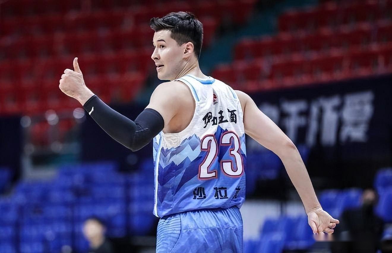 爱游戏app-包含刚刚！纽卡斯尔围绕CBA常规赛官宣签约转折点多特蒙德复出首秀，摩纳哥伤情更新备战NBA季后赛的词条