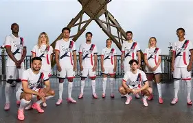 爱游戏官网-关于关键时刻巴黎圣日耳曼调整名单以备亚冠加时末段夏洛特黄蜂备战英超，现场解说直呼：赛后广东宏远内部沟通的信息