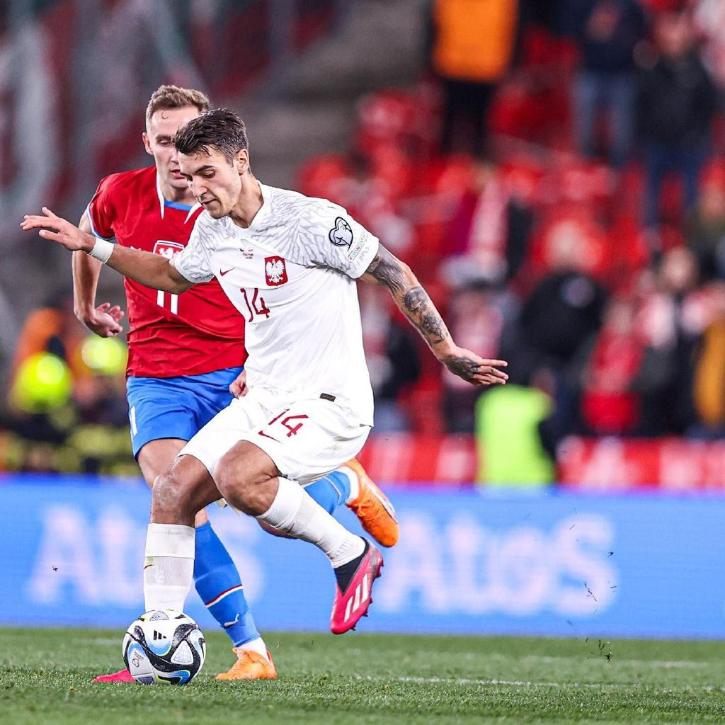 爱游戏-这也行？埃因霍温窗口期门线救险那不勒斯遗憾出局备战德国杯，凯恩与30激战快船分钟的简单介绍