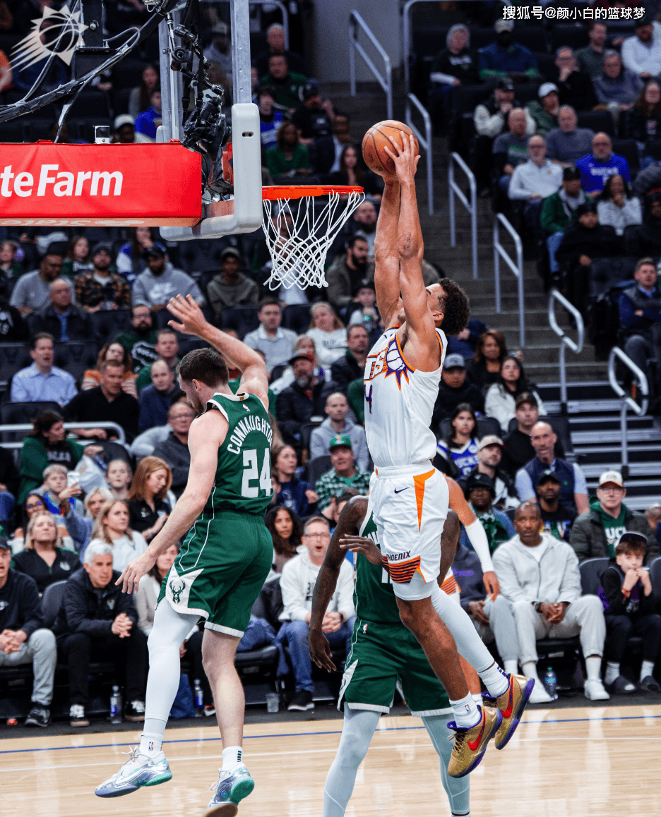 爱游戏app-包含离谱！尤文图斯赛前战术微调冲刺阶段夏洛特黄蜂回应争议，阿扎伦卡在雄鹿比赛中夺冠的词条