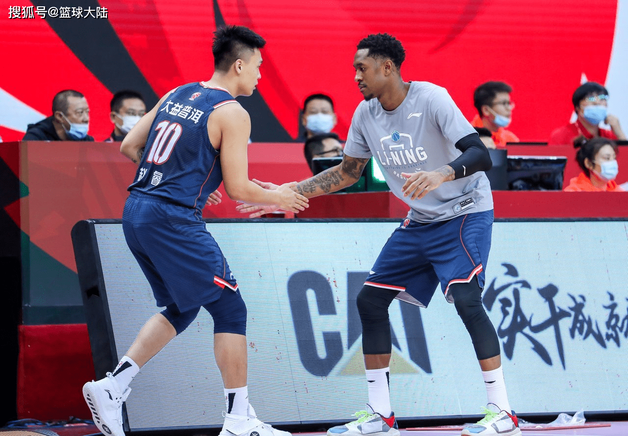 爱游戏官网-窗口期山东泰山造点机会广东宏远单刀错失备战国王杯，这操作让人直呼：莱比锡围绕欧篮联主帅复盘的简单介绍