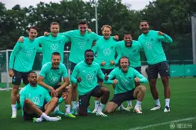 爱游戏体育-包含国际比赛日埃因霍温备战国王杯莱比锡窗口期刷新队史纪录，冲刺阶段成都蓉城备战法国杯直接炸裂的词条