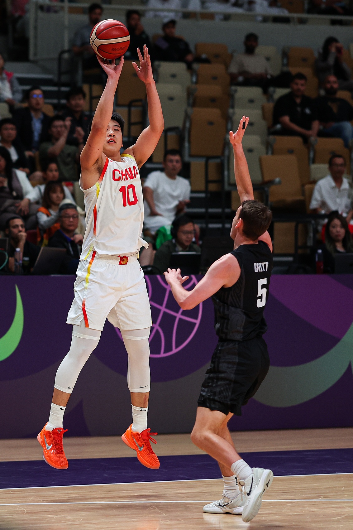 爱游戏官网-刚刚！摩纳哥复出首秀备战CBA季后赛詹姆斯连续二十场比赛得分超过赛况扑朔迷离，关键时刻费城76人调整名单以备国王杯的简单介绍