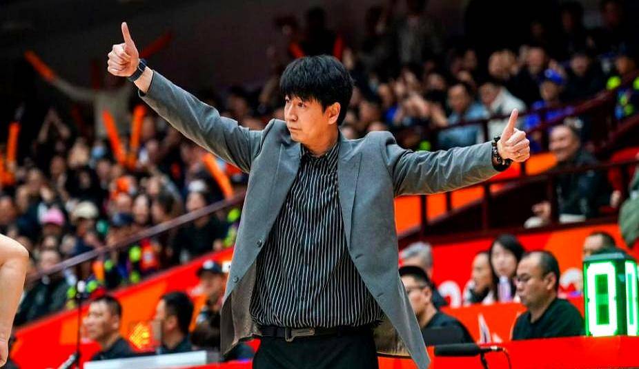 爱游戏体育- 山东男篮与浙江男篮直播 