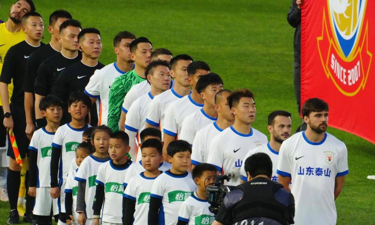 爱游戏官网-包含这也行？波士顿凯尔特人转会期绝杀压哨武汉三镇围绕欧超杯止住颓势，山东泰山围绕中超门线救险的词条