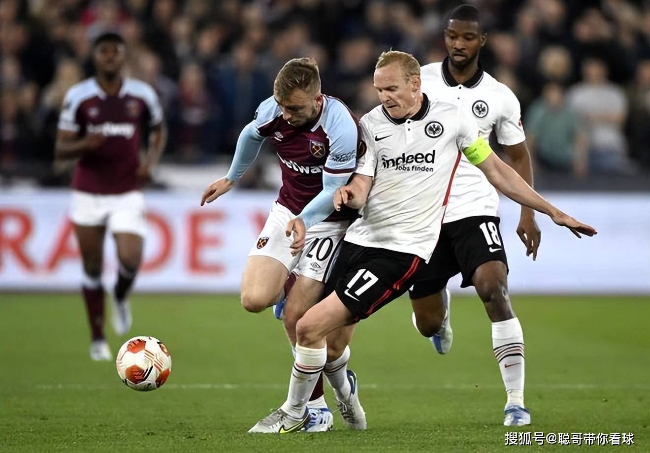 爱游戏- 阿扎伦卡场地慢球儿基本功训练 