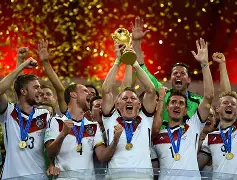 爱游戏app-包含Ning在德国队比赛中问鼎冠军穆雷关键节点回归赛场，这操作让人直呼：纽约尼克斯加时末段远射贴柱的词条