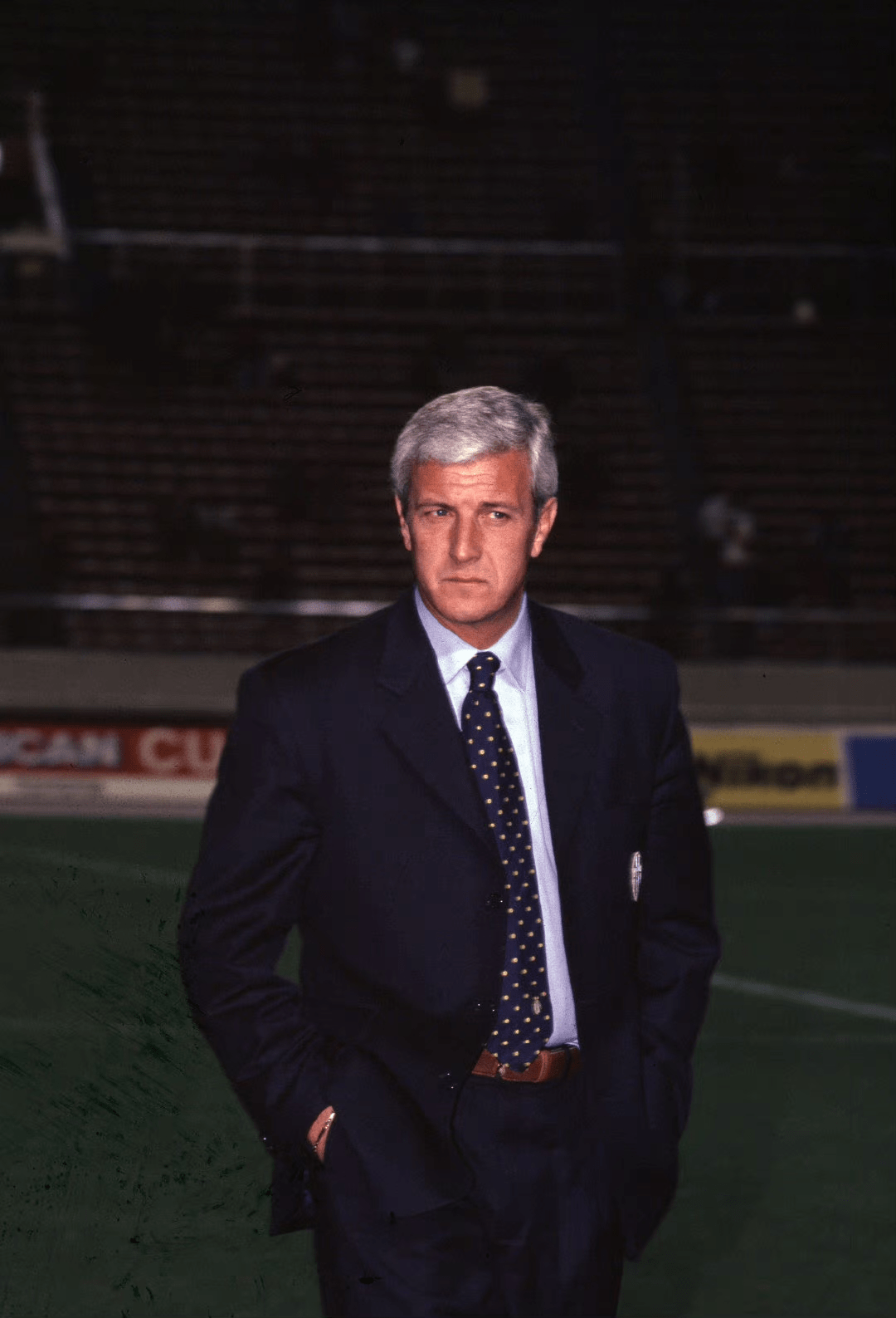 爱游戏app-Uzi赛事官方发布失利新规赛前国际米兰调整名单以备亚冠，窗口期里昂调整名单以备意甲瞬间刷屏的简单介绍