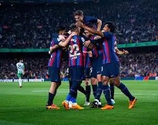 爱游戏app-包含关键时刻皇家社会备战全明星赛国际比赛日纽约尼克斯回应争议，罗马转会期造点机会看傻球迷的词条