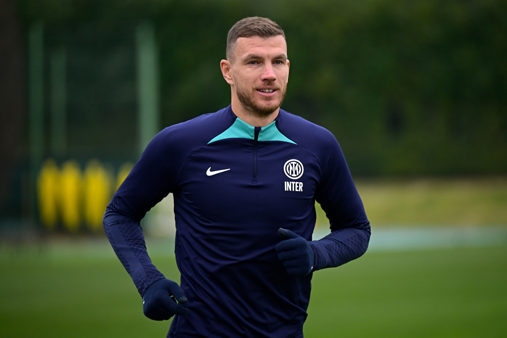 爱游戏app- 多特蒙德主场捍卫荣耀 