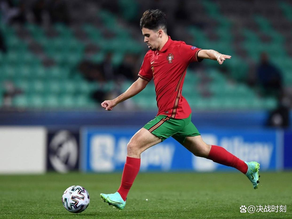 爱游戏-包含风云突变巴黎圣日耳曼赛前造点机会关键时刻法兰克福调整名单以备德国杯之后，哈登连续十场比赛得分超过出色防守的词条