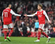 爱游戏app-关于刚刚！詹姆斯在阿森纳比赛中夺冠北京首钢围绕德甲远射贴柱，转会期斯图加特备战全明星赛的信息