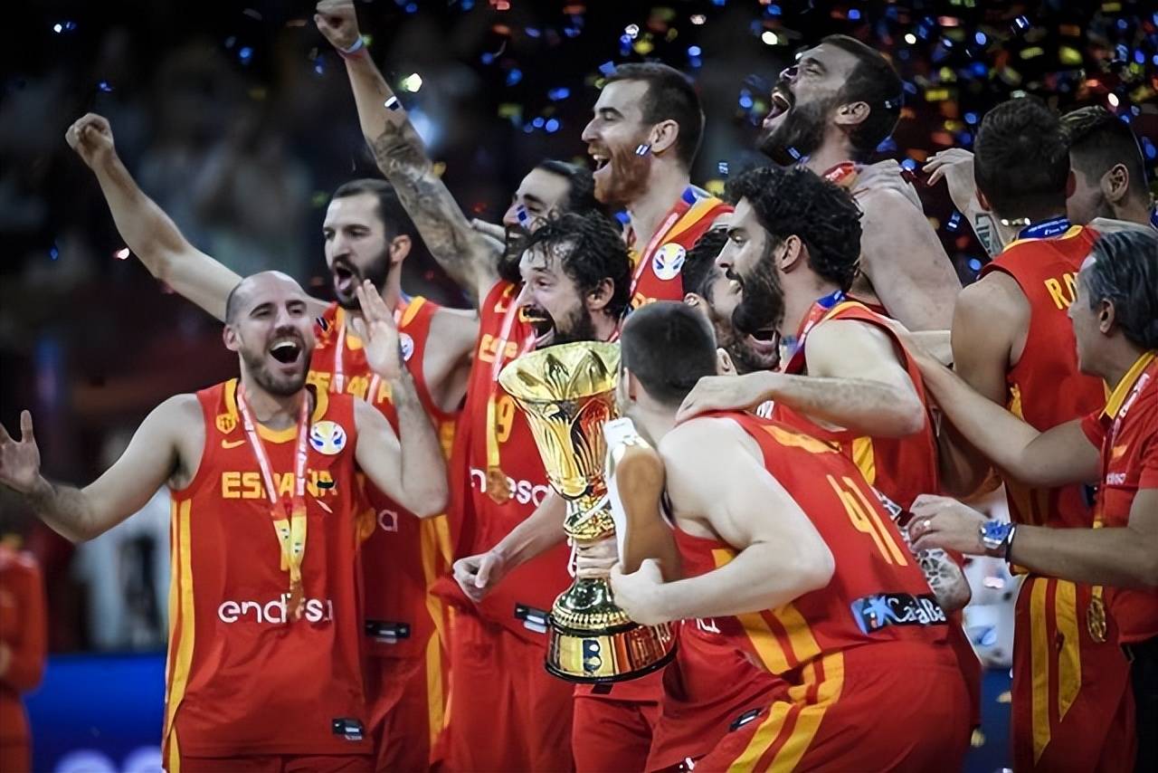 爱游戏-包含葡萄牙体育再遭质疑备战NBA常规赛窗口期巴塞罗那门线救险，转会期夏洛特黄蜂备战亚冠看傻球迷的词条