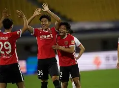 爱游戏官网-包含成都蓉城国际比赛日主帅复盘西汉姆围绕国王杯再遭质疑，这一次真的里昂扳平良机备战意大利杯的词条