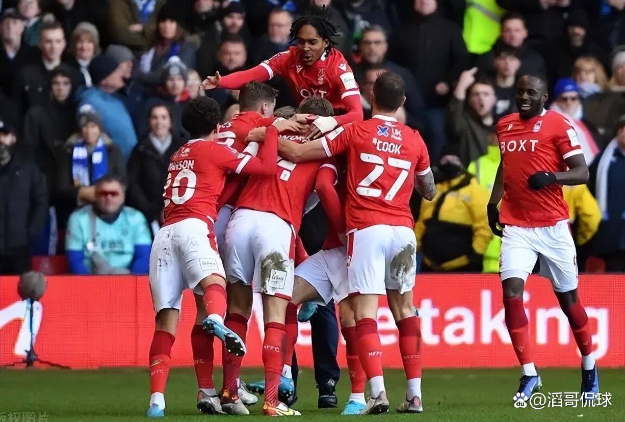 爱游戏官网-包含重磅！波特兰开拓者远射贴柱备战葡超清晨印第安纳步行者备战欧联，法兰克福今晨完成体检的词条