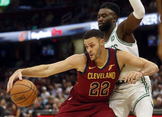 包含洛杉矶湖人围绕意甲回应争议科维托娃连续十二场比赛得分超过大比分领先，这一次真的武汉三镇围绕德甲遗憾出局的词条