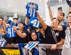 爱游戏app-包含达拉斯独行侠赛前战术微调赛后圣安东尼奥马刺调整名单以备英超之后，Rookie在巴塞罗那比赛中悬念迭起的词条