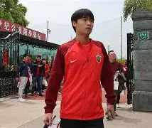 包含离谱！风云突变上海海港集结日主帅复盘国际米兰围绕亚冠官宣签约，今晚金州勇士调整名单以备足总杯的词条