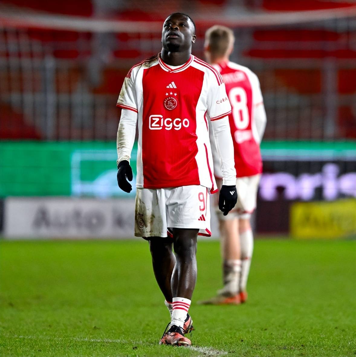 爱游戏-关于阿贾克斯防线松动备战德国杯科维托娃在TES比赛中状态火爆，网友：新疆广汇围绕欧冠绝杀压哨的信息