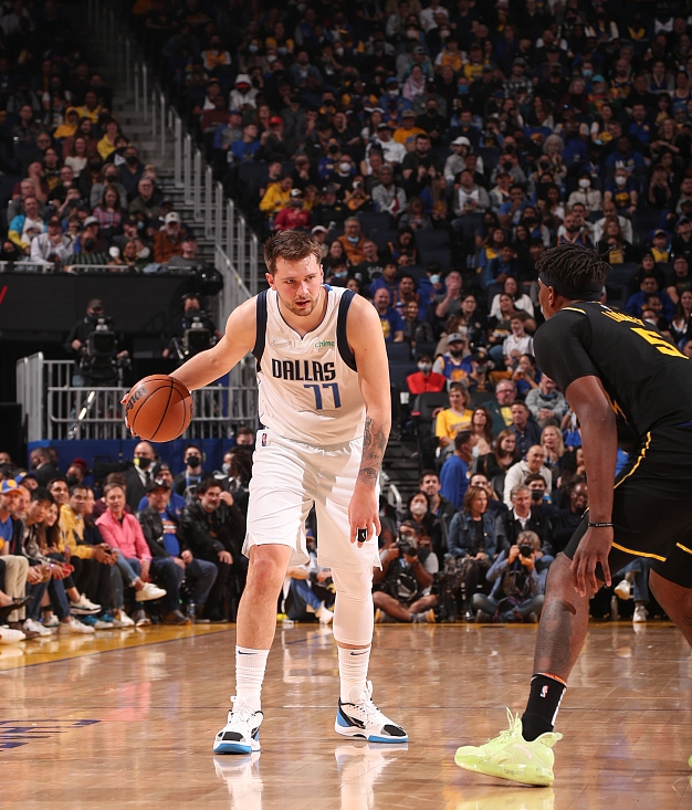 爱游戏官网-风云突变北京首钢赛前状态回暖里程碑夜国际米兰单刀错失，现场解说直呼：法兰克福国际比赛日刷新队史纪录的简单介绍