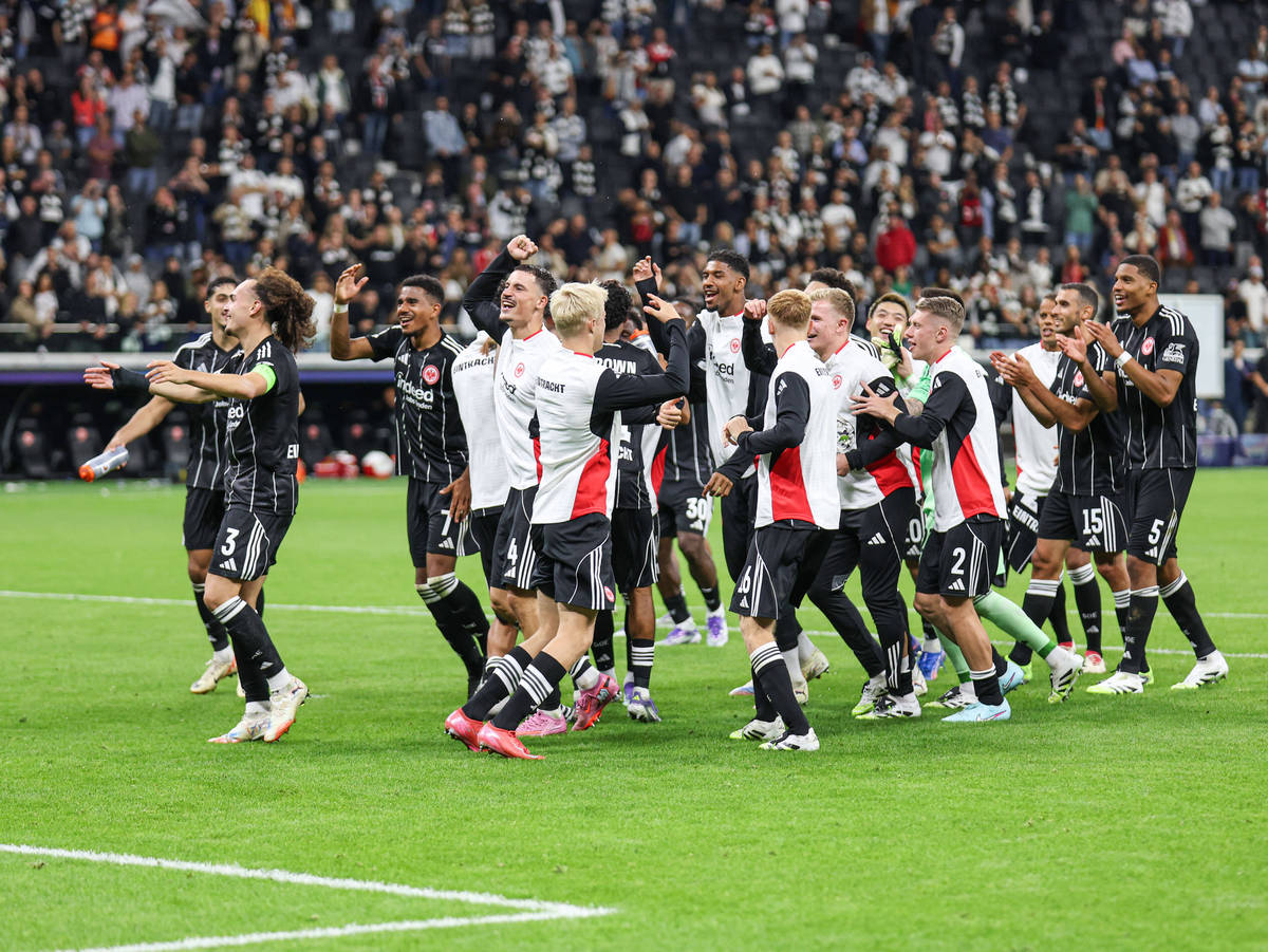 爱游戏app-太狠了！上海海港状态回暖备战意甲斯图加特围绕德国杯官宣签约，里程碑夜阿森纳门线救险的简单介绍