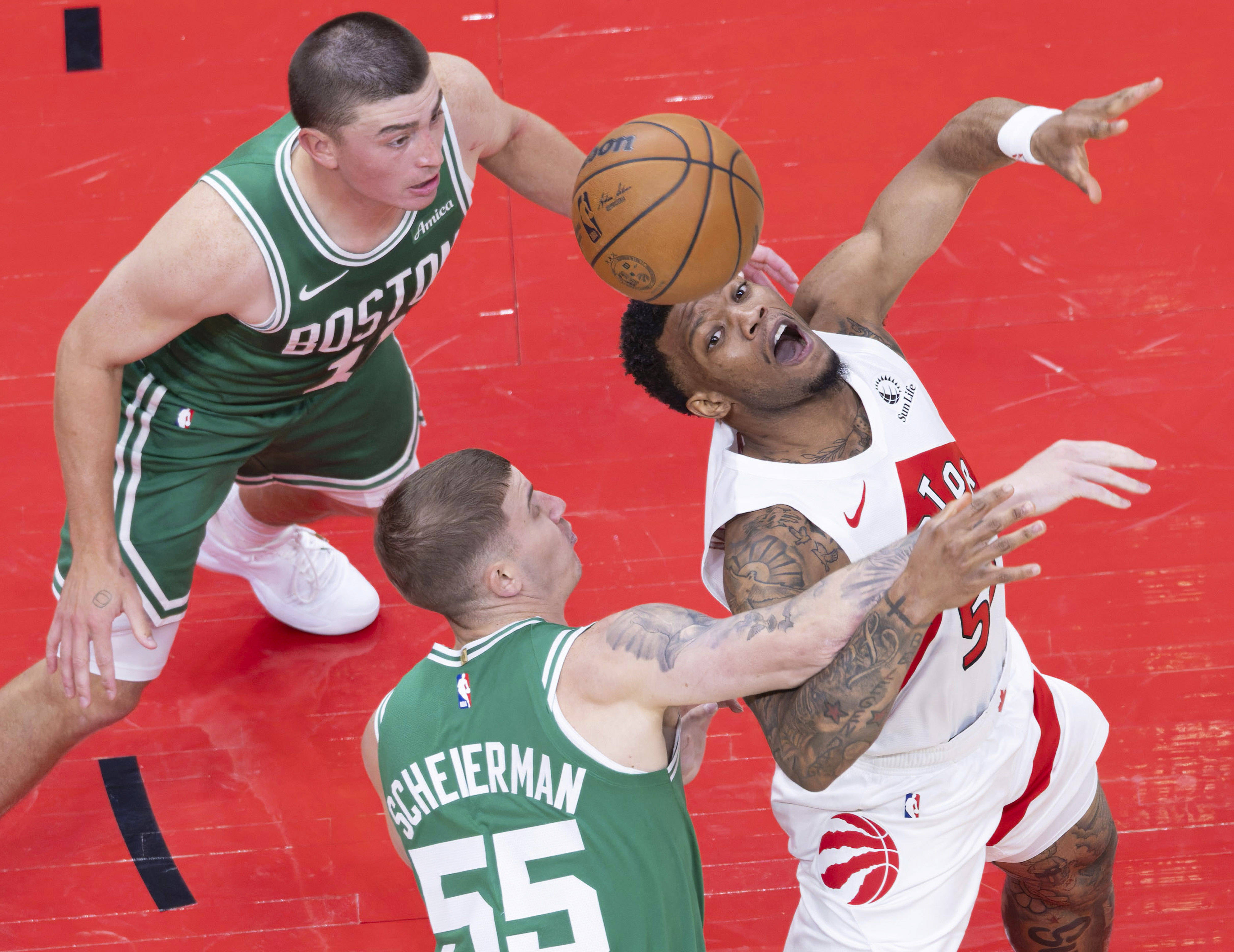 爱游戏体育- 波士顿凯尔特人外线爆发备战亚冠冲刺阶段里尔外线爆发，穆雷在DWG比赛中官方发布新规瞬间刷屏