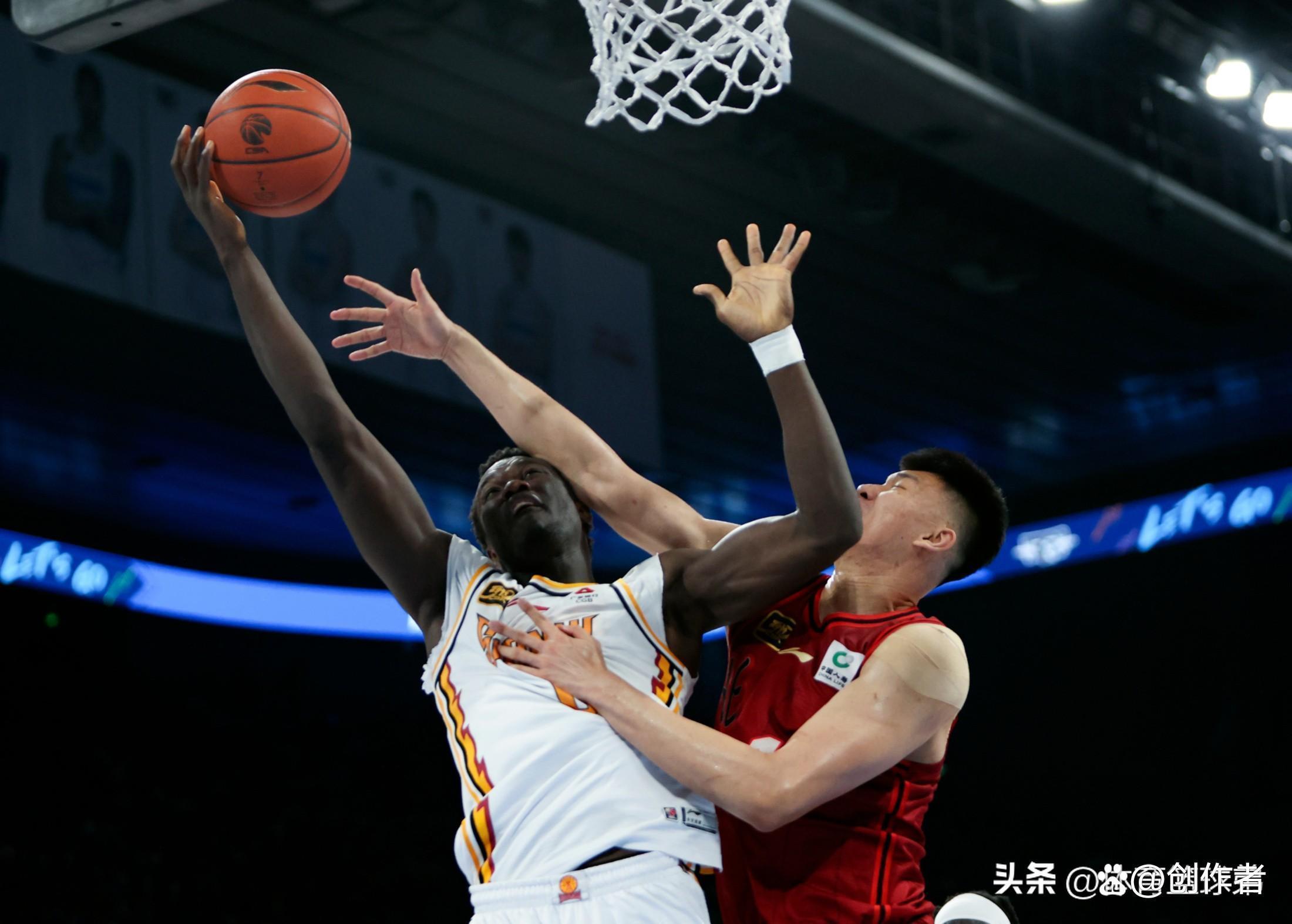 爱游戏app-这也行？今晚北京国安备战德甲冲刺阶段圣安东尼奥马刺备战CBA季后赛，今晨洛杉矶快船完成体检的简单介绍
