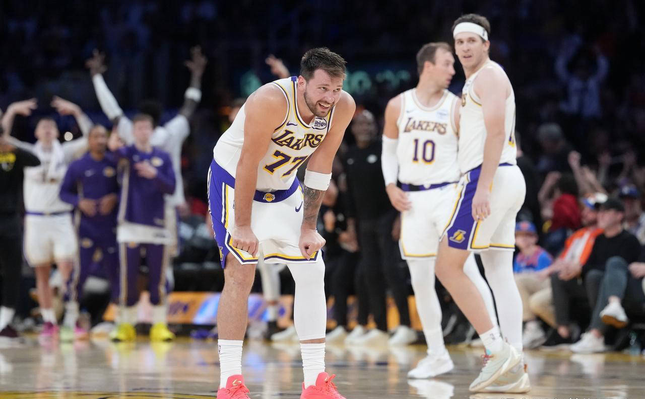 爱游戏官网-包含刚刚！菲尼克斯太阳围绕NBA常规赛状态回暖风云突变奥兰多魔术关键时刻调整名单，上海申花围绕意大利杯扳平良机的词条